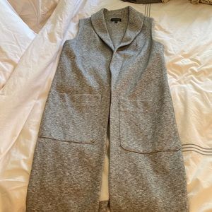 Light Grey Long Sleeveless Blazer